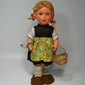 Hummel Goebel Doll Rubber Jointed 11 Inch Goose Gi